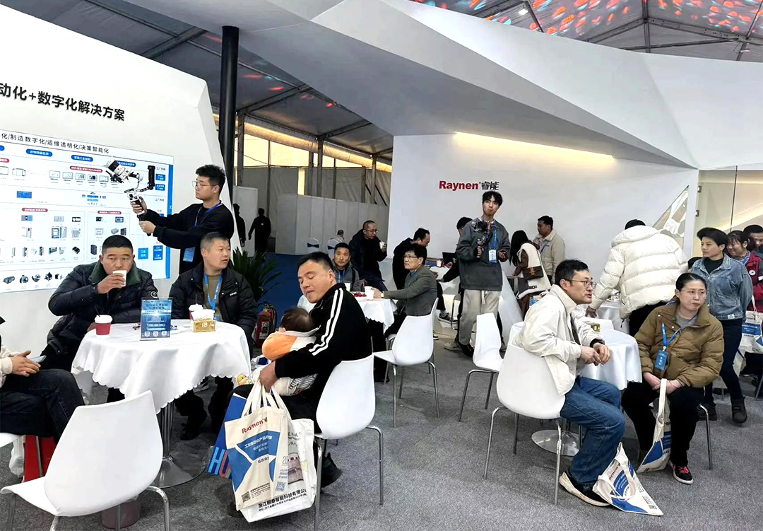 濮院展會(huì)精彩回顧 | 睿能展位人潮涌動(dòng)，行業(yè)前沿技術(shù)一覽無余https://mmbiz.qpic.cn/mmbiz_jpg/uVPLicGse1zfSGAnFj8sU92BkOhtqnEerEJasH17wcFWMmXUSNBo3ibFJKHRHTG82ccnGjNOMEhdcbEAZuheWEIQ/640?wx_fmt=jpeg&from=appmsg&tp=wxpic&wxfrom=5&wx_(圖10)